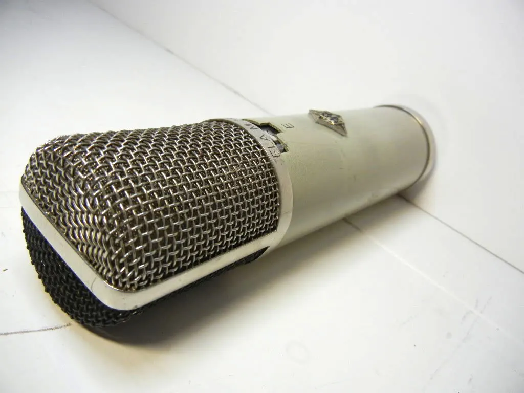 Telefunken ELA M 251 E vintage vacuum tube microphone