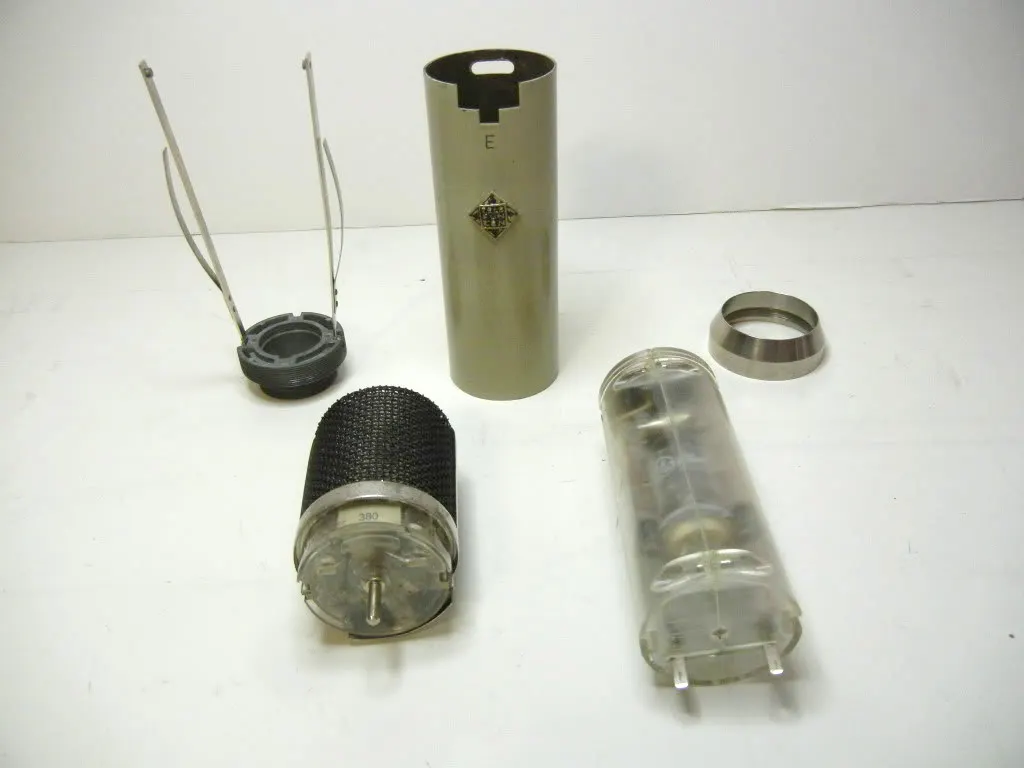 Telefunken ELA M 251 E vintage vacuum tube microphone