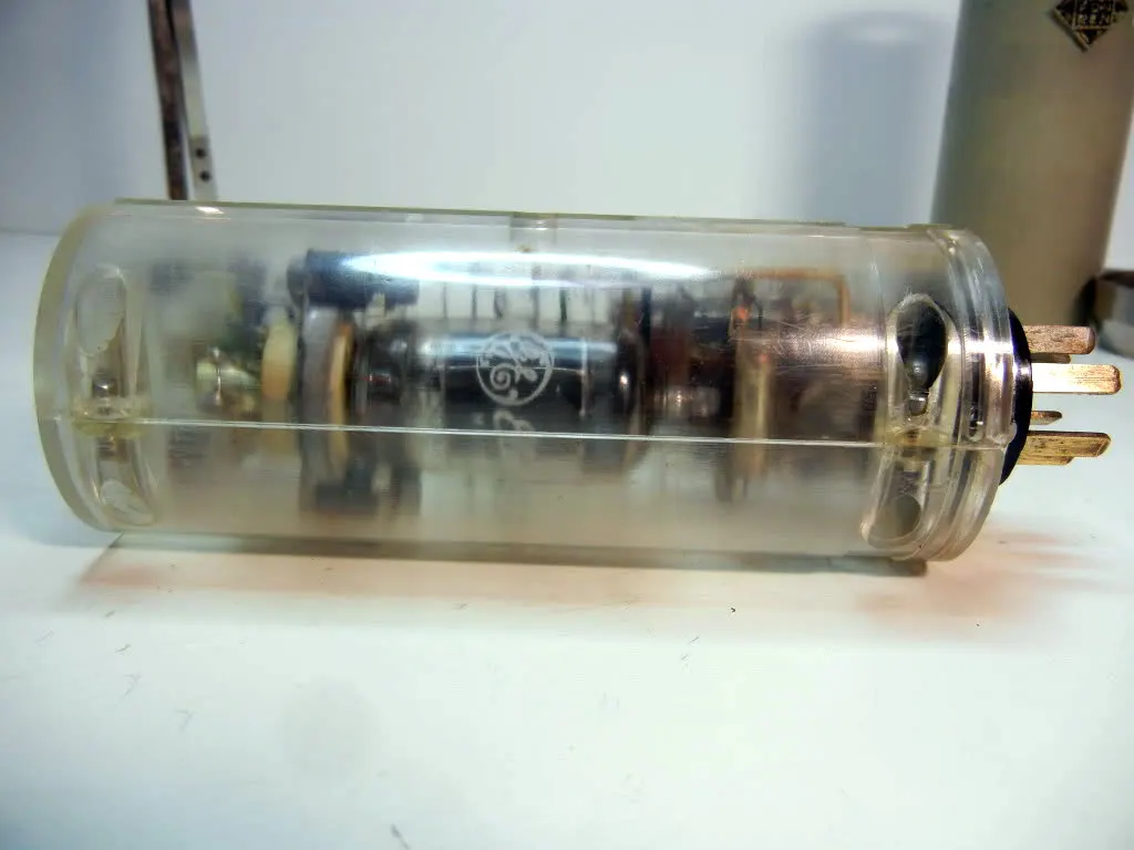 Telefunken ELA M 251 E vintage vacuum tube microphone