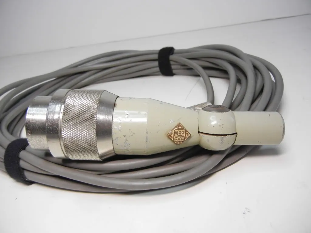 Telefunken ELA M 251 E vintage vacuum tube microphone